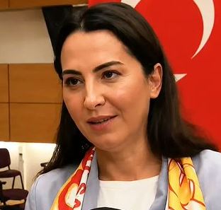 Ayten &Ouml;zt&uuml;rk &Uuml;nal