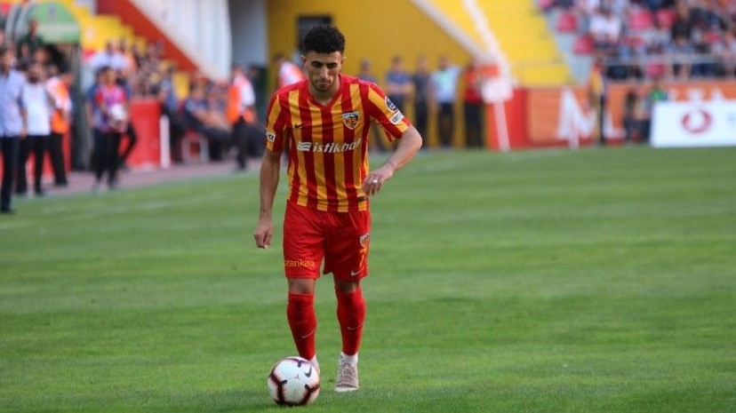Bilal Başaçıkoğlu "Anneme Küfür Edildi"
