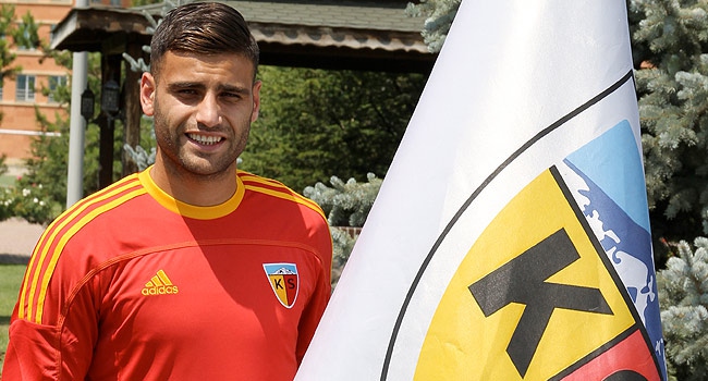 Kayserispor Deniz Türüç ile Sözleşme İmzaladı