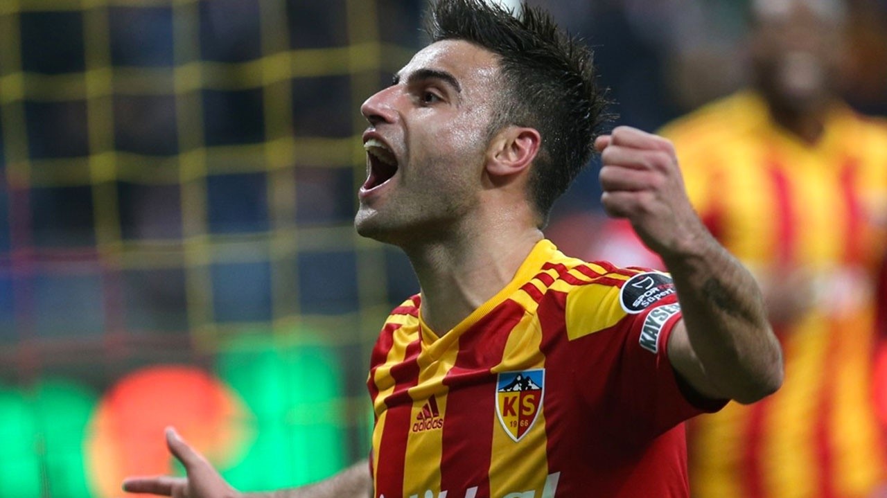 Kayserispor'lu Deniz Türüç Fenerbahçe'de