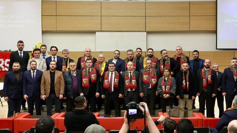 Kayserispor'da Nurettin Açıkalın 82. Dönem Başkanlığına Seçildi