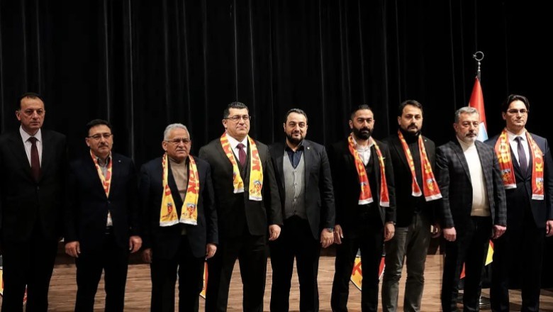 Kayserispor yönetiminde 4 istifa gerçekleşti