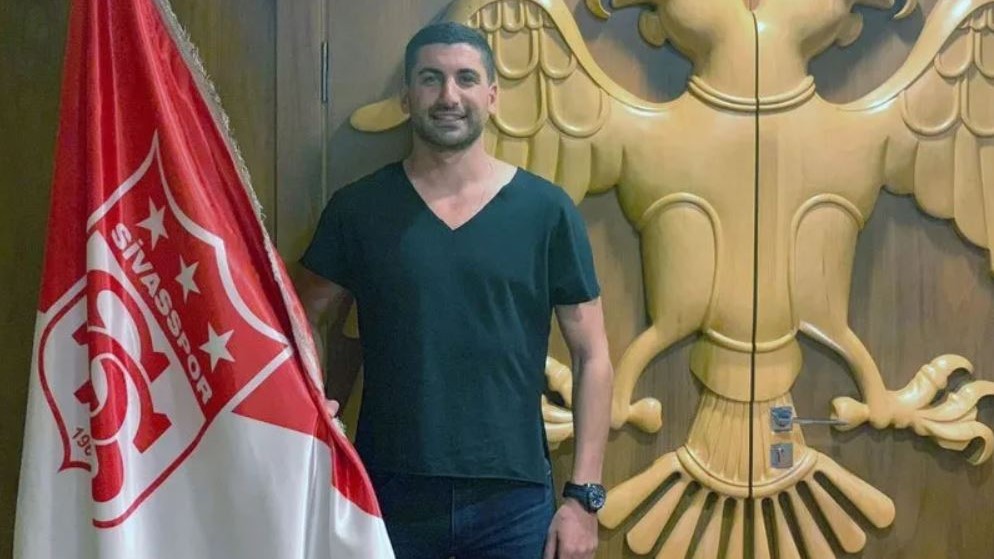 Kayserispor'lu Muammer Yıldırım Sivasspor'da