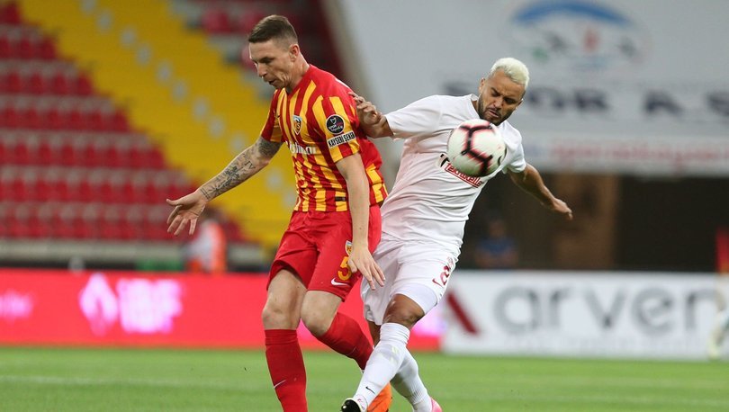 Kayserispor'lu Rajko Rotman Başakşehir'e tekrar döndü.