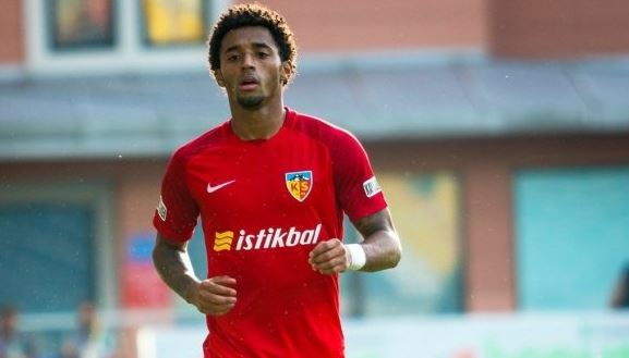 Ryan Mendes Dubaiye Transfer oldu.