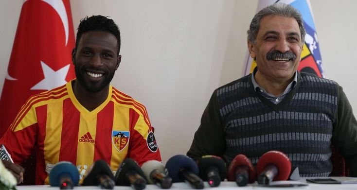 Kayserispor Silvestre Manuel Goncalves Varela ile Sözleşme İmzaladı