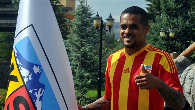 Kayserispor Welliton Soares Morais ile Sözleşme İmzaladı
